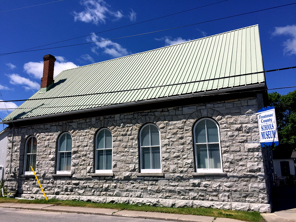 Frontenac_School_Museum