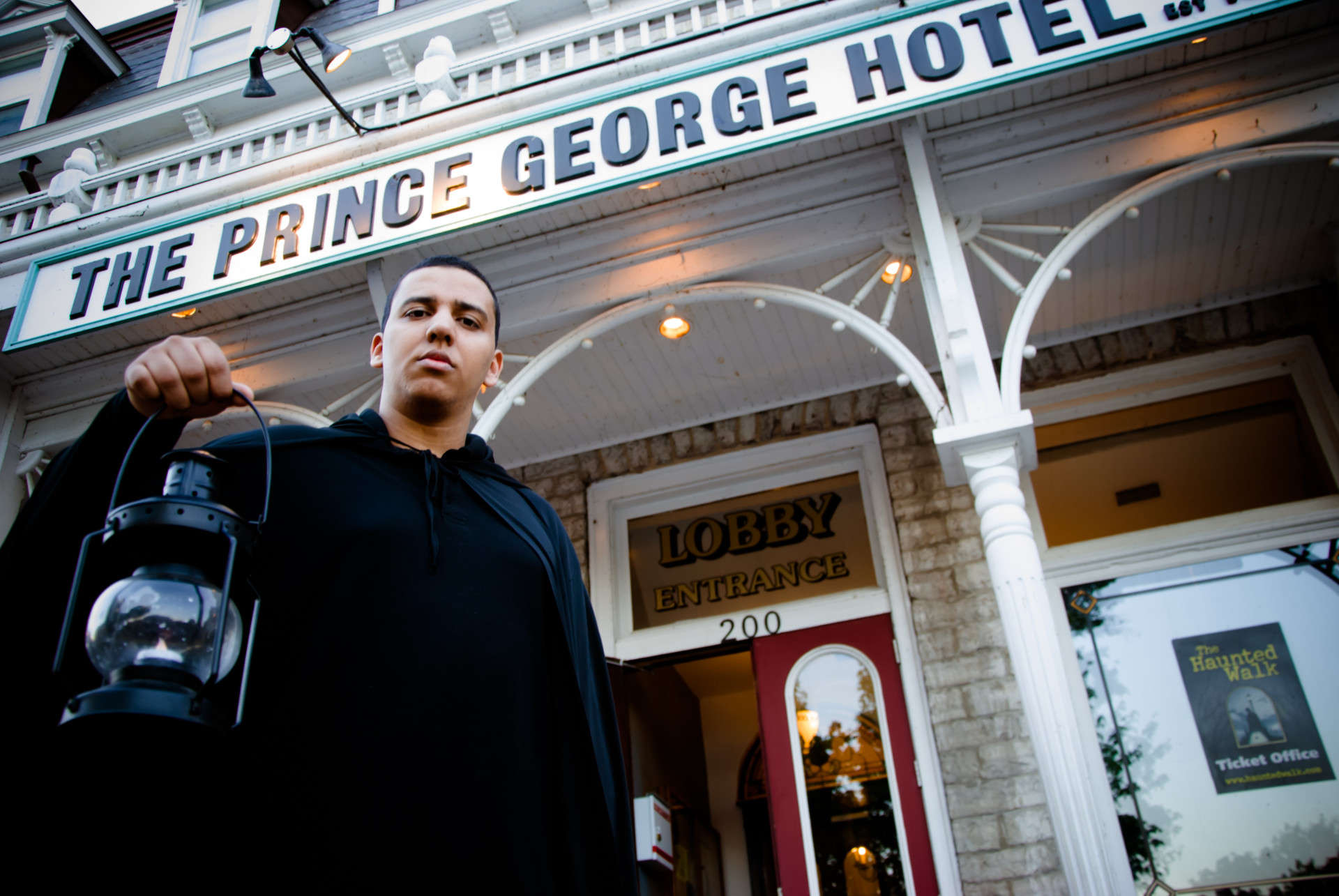 8 Places to Hunt for Ghosts in Kingston This October