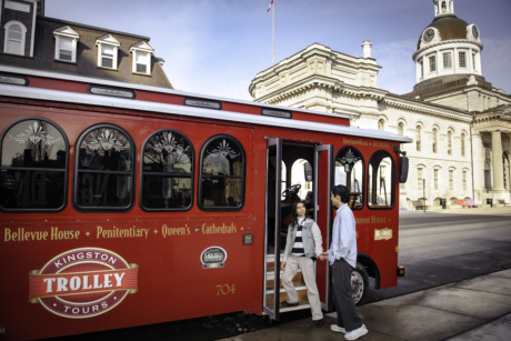 RS27636 Kingston Trolley Tour 4