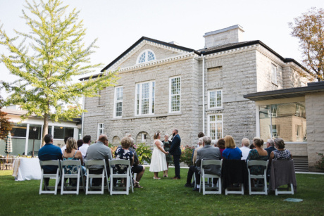 RS42672 Courtyard wedding