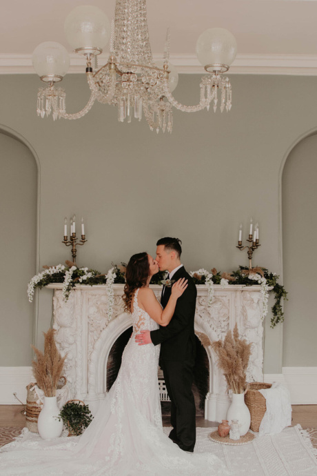 RS42668 JD Room Ceremony