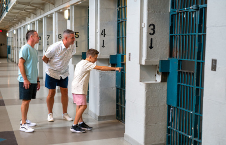 RS27634 Kingston Penitentiary scr 1