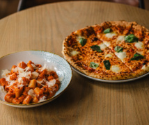 RS55836 260115 Kingstonlicious 1153111 lpr