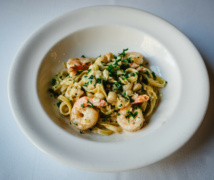 RS56574 260122 Kingstonlicious 1223367 scr