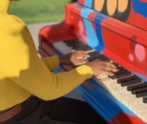 Danielle hands4