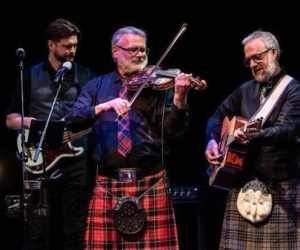 24 celtic kitchen party