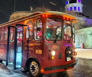 Christmas Trolley Market Square 787 x 709 1