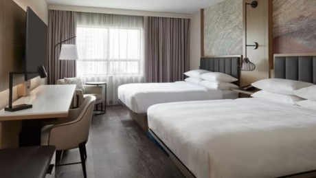 Mc ygkmc ygkmc room 2 queen 29249 Wide Hor