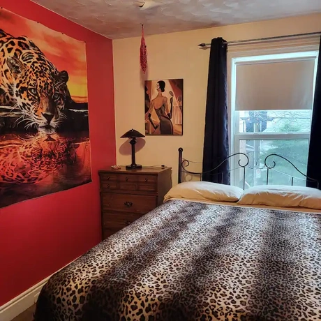 Ec6e04b4 8e8d 4387 a802 e4eff4f8f245