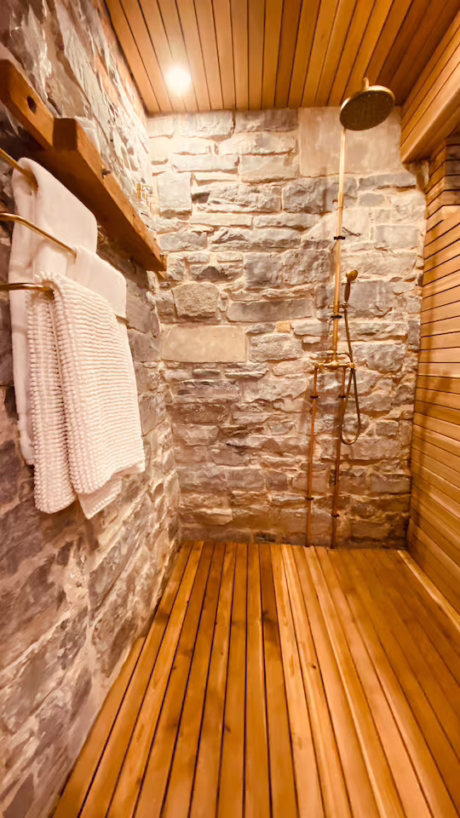 9bc76934 8cf3 40b4 a3a2 8196d296b701