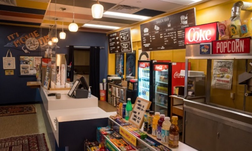 RS28113 screening room 050