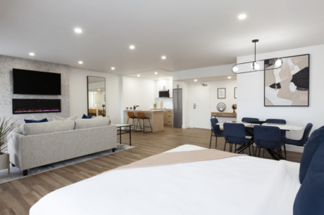 Executive Suite 2 2477 F76 E 259 C 4237 BF94561 C4 D8845 EC bf07e401 eb60 4286 8d344b5d6d86670c