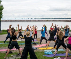 13 yoga in the park