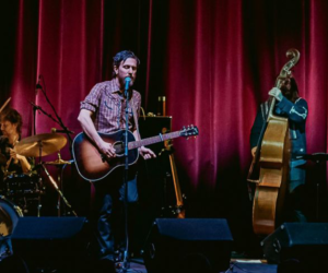 7 Great Lake Swimmers Holiday25 Thi
