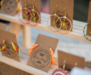 19 Indigenous Holiday Market Holiday25 Thi