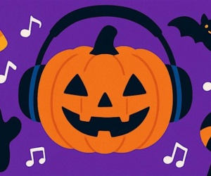 2 Family Haloween Silent Disco