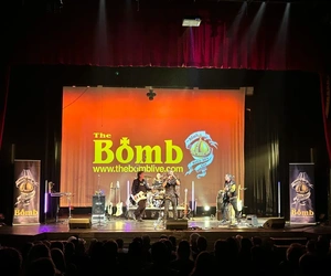 7 The Bomb Retro
