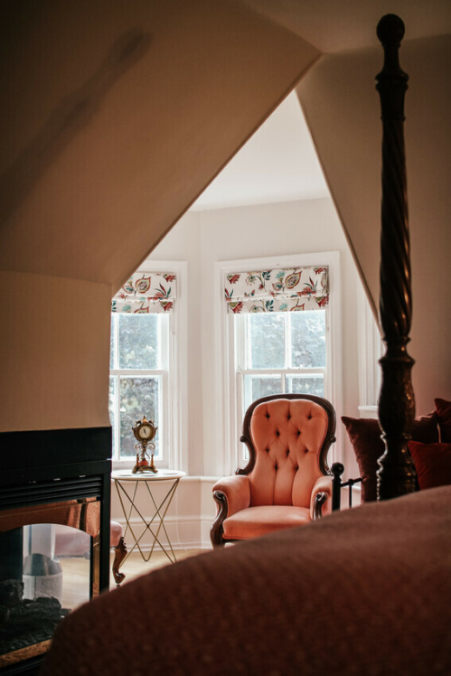 SecretGardenInn_Room3