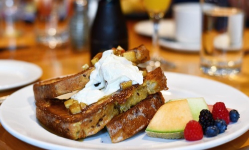 Chez Piggy's apple cider French toast