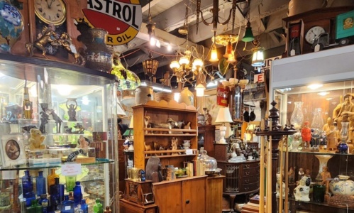 Antique Alley Kates Vintage Kloset