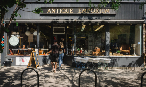 RS30923 Antique Emporium