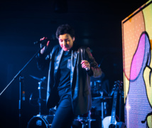 RS23574 Ria Mae live music at the Broom Factory lpr