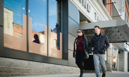 RS13674 201030 023008 Tourism Kingston 0706 lpr