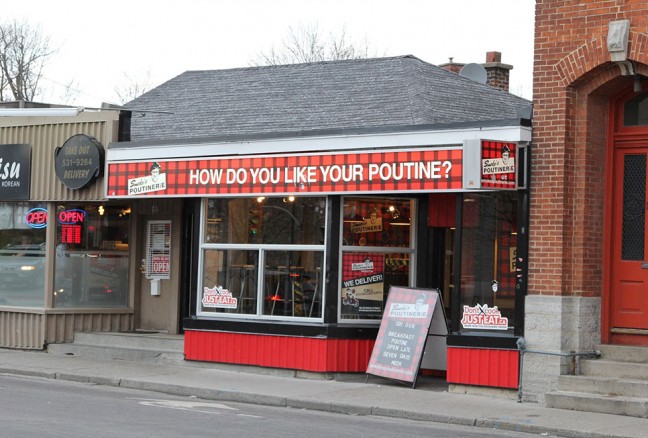 Kingston's-Best-Poutine-(2)_980