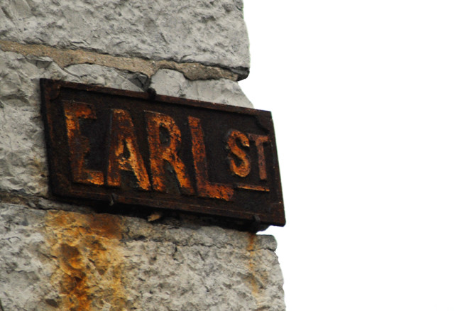 Do you know the address of this house on Earl Street?