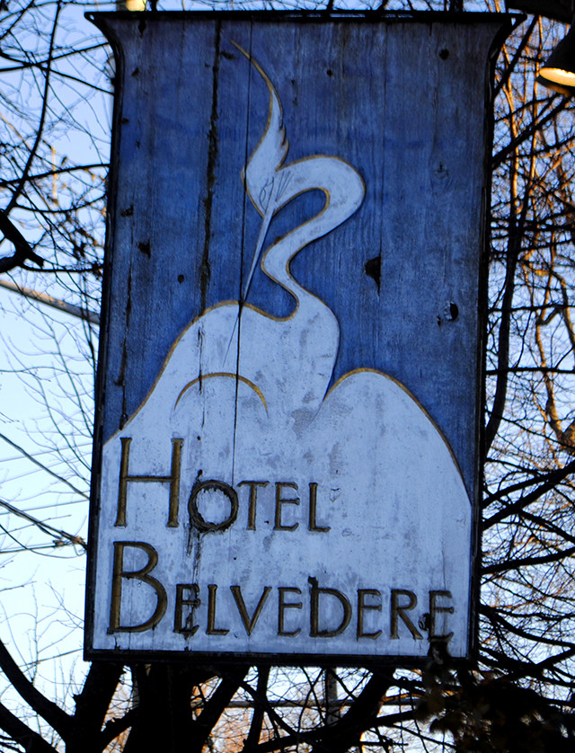 In the 1940’s, Vogue Magazine described Hotel Belvedere as “the only reasonable place to stay between Montreal & Toronto”