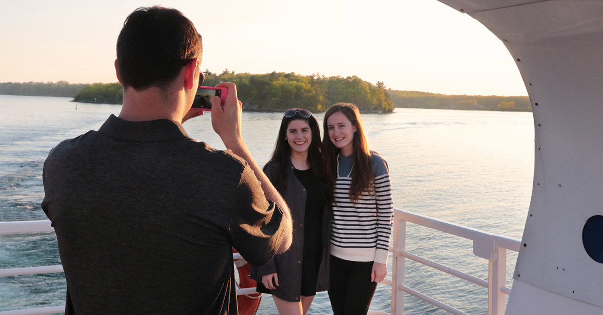 1000 islands cruise ships